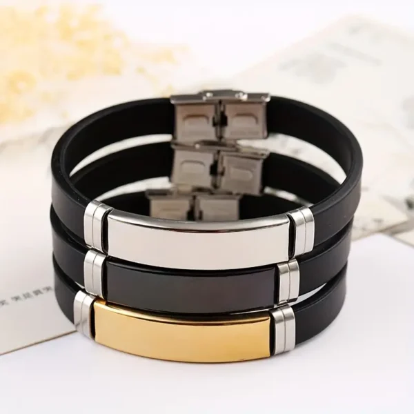 Stoere Siliconen Armband met Gravure! ( zwart, zilver, goud )
