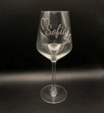 Gegraveerde wijnglazen